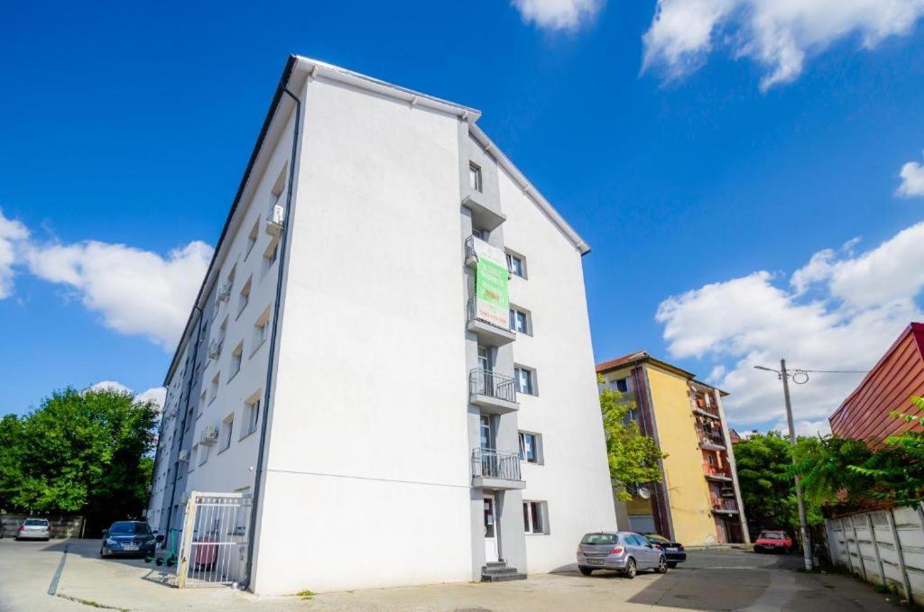 Nice Apartament Arad Dış mekan fotoğraf